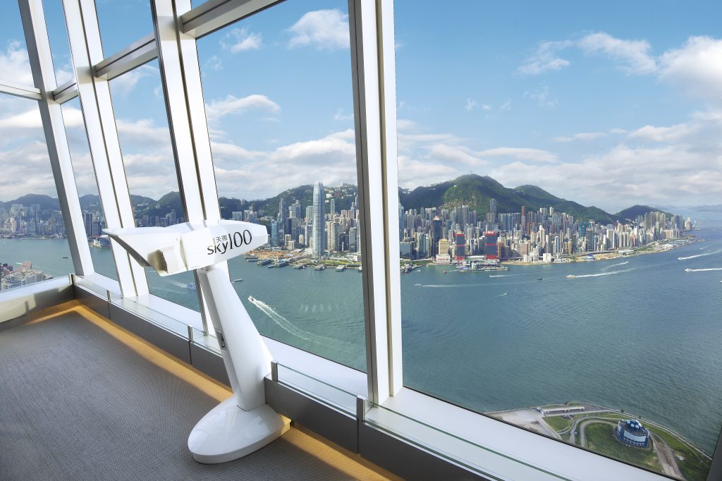 Travel to Hong Kong sky100