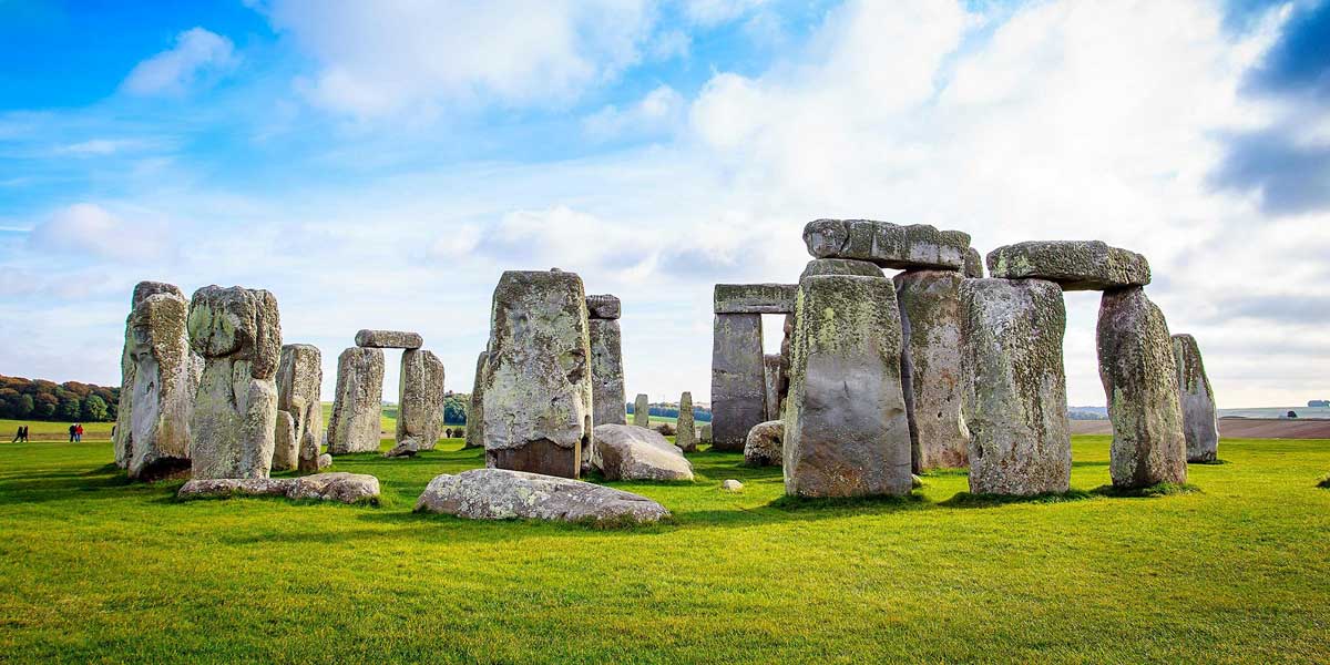 Trafalgar destinations trafalgar stonehenge amazing britain